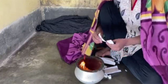 Village wife enjoying sex on winter night