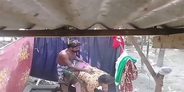 Bangladeshi mature village biwi devar se Chudai ki