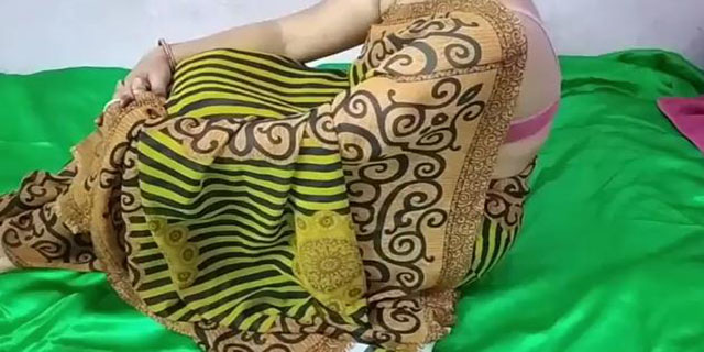 Clean shaved village pussy fucking porn video