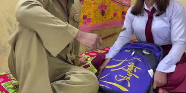 Village school dressed girl fucked by fake policeman