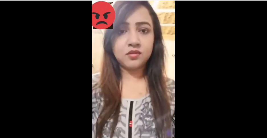 Bangladeshi girl huge boobs showing on video call