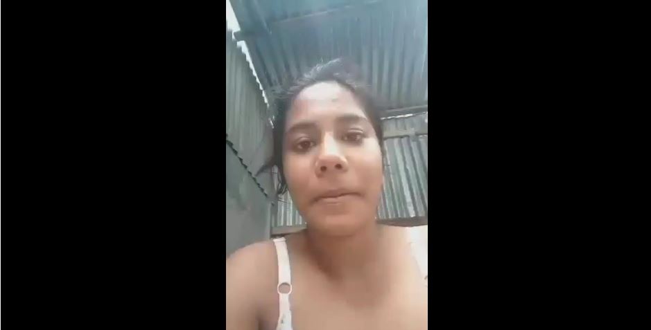 Dehati horny girl fingering pussy for BF